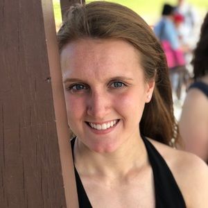 Meet your Posher, Caroline